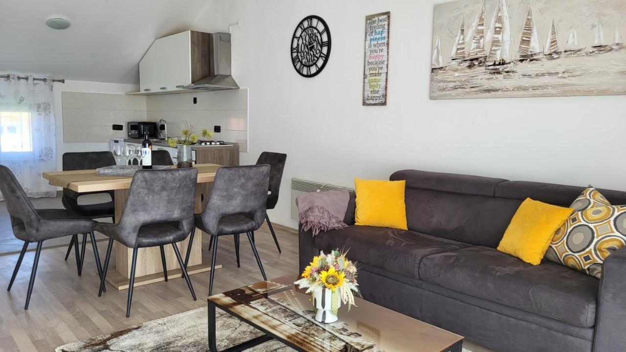 Stoja Gasthuis 3*